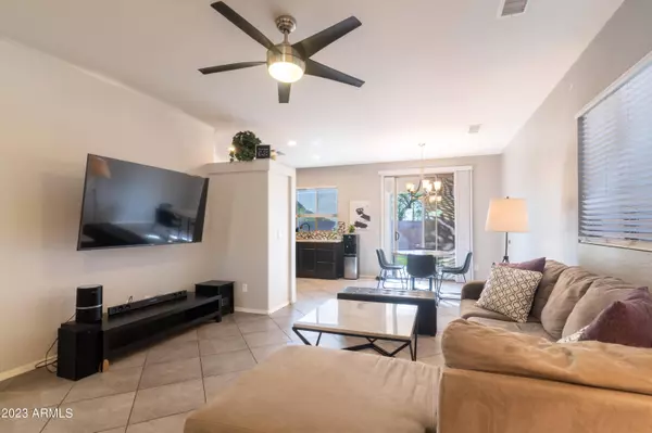 11205 W ALMERIA Road, Avondale, AZ 85392