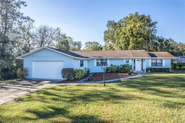 182 E LAKEVIEW ST, Umatilla, FL 32784