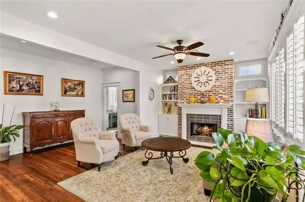 352 FAIRWAY DR, New Orleans, LA 70124