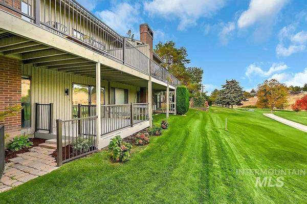 834 E Curling Dr, Boise, ID 83702