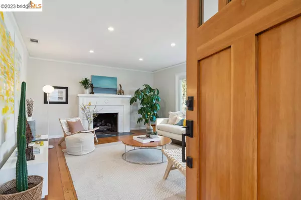 1434 Curtis St, Berkeley, CA 94702