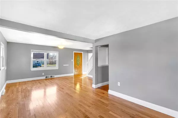 137 Korina Dr, Lower Burrell, PA 15068