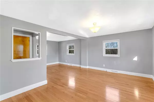 137 Korina Dr, Lower Burrell, PA 15068