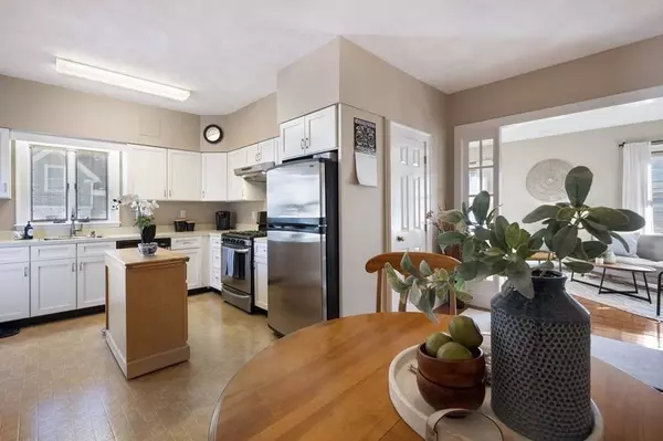 19 School St #2, Beverly, MA 01915