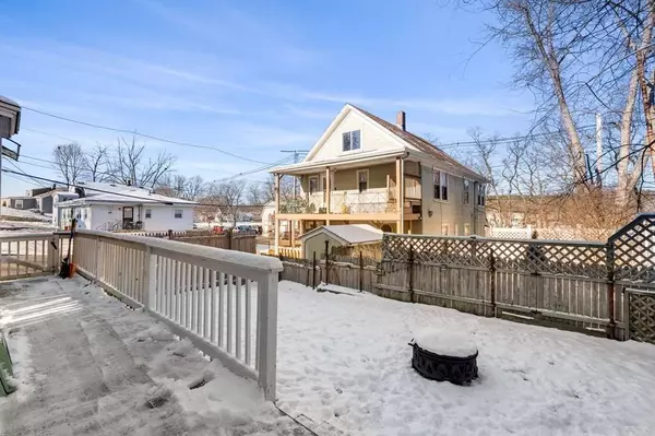 4 Overlea Ave, Peabody, MA 01960