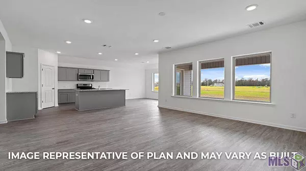 23018 RIVERBANK ST, Vacherie, LA 70090