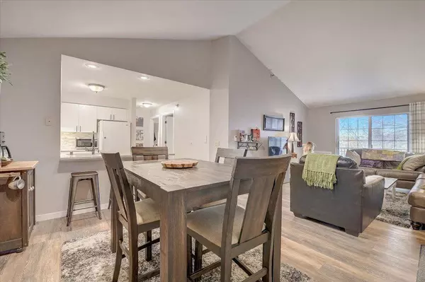 203 Kearney Way #306, Waunakee, WI 53597