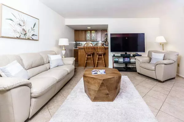 3705 Gum Tree Gln, Escondido, CA 92025