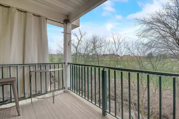 203 Kearney Way #306, Waunakee, WI 53597