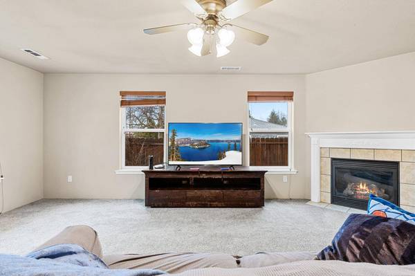 810 Marshall AVE, Medford, OR 97501