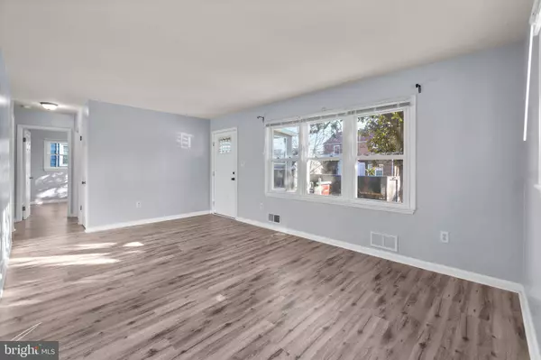 5004 ERIE ST, College Park, MD 20740