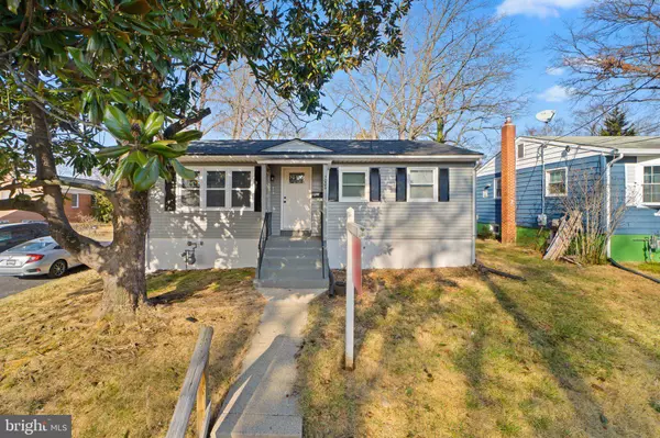 5004 ERIE ST, College Park, MD 20740