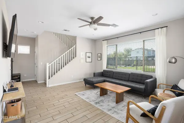 706 N SPARROW Court, Gilbert, AZ 85234
