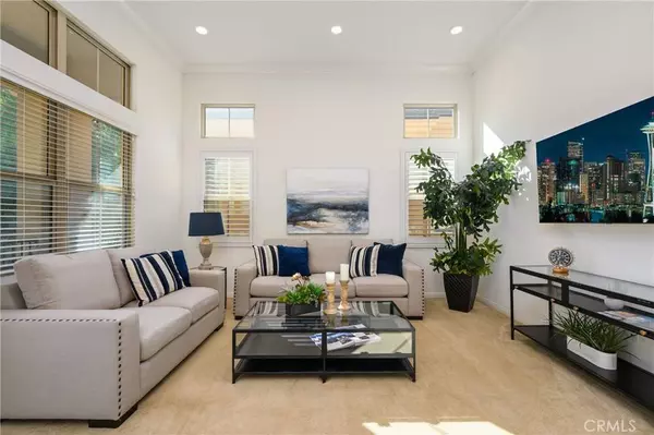 124 Overbrook, Irvine, CA 92620