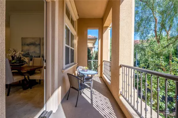 124 Overbrook, Irvine, CA 92620