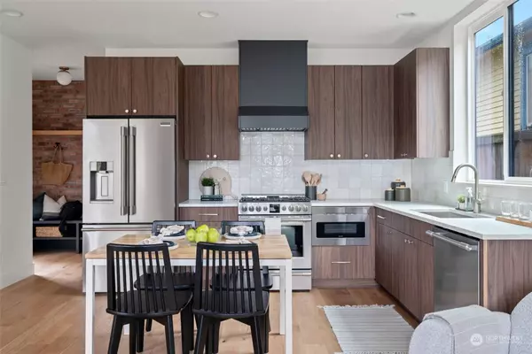 340 17th AVE E, Seattle, WA 98112