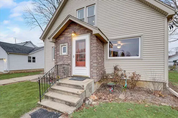 115 Reagles St, Arlington, WI 53911