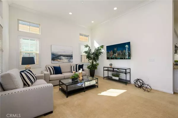 124 Overbrook, Irvine, CA 92620