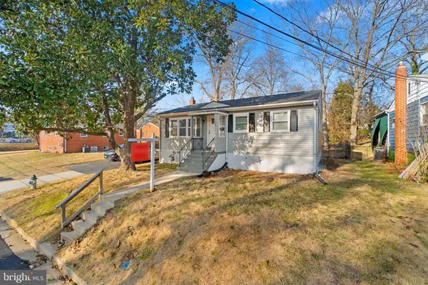 5004 ERIE ST, College Park, MD 20740