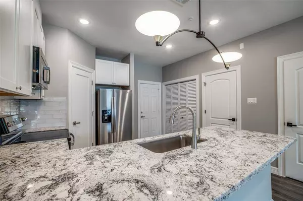 5262 Ella #106, Houston, TX 77018