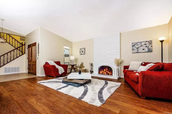 3705 Gum Tree Gln, Escondido, CA 92025