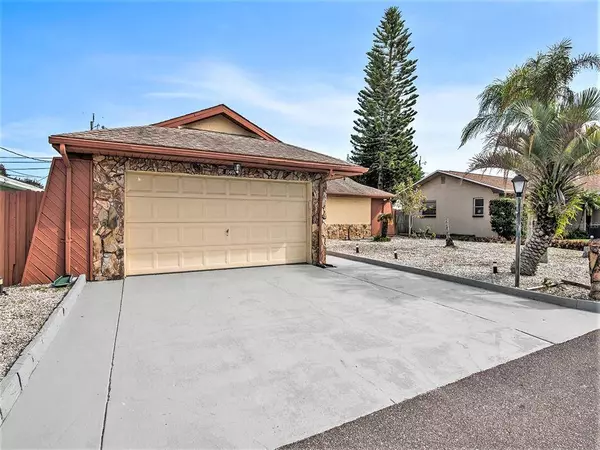 10401 113TH ST, Largo, FL 33778