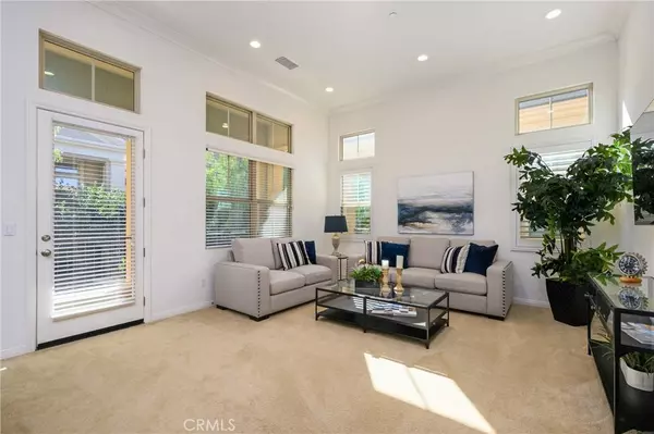 124 Overbrook, Irvine, CA 92620