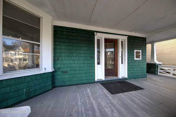 802 Myrtle Avenue, Albany, NY 12208