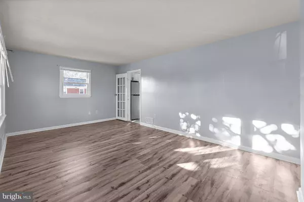 5004 ERIE ST, College Park, MD 20740