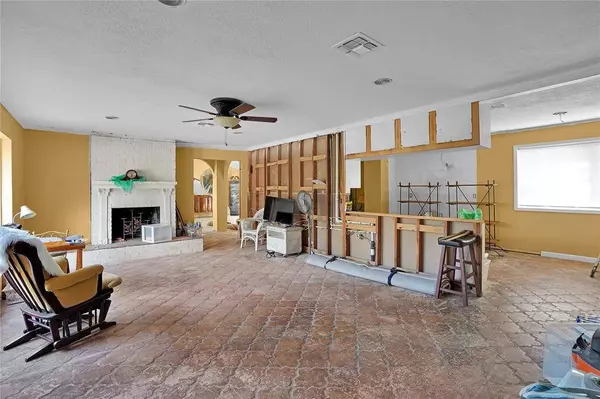 5638 N Braeswood BLVD, Houston, TX 77096