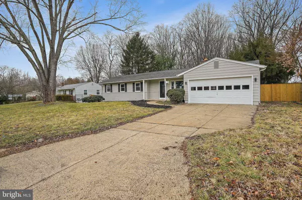 12132 SUFFOLK TER, Gaithersburg, MD 20878