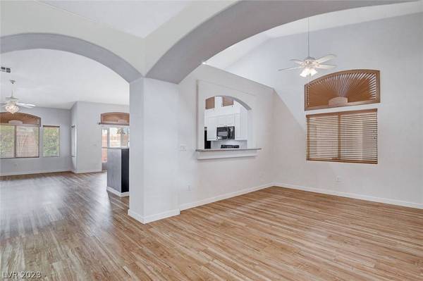 9754 Canyon Walk Avenue, Las Vegas, NV 89147