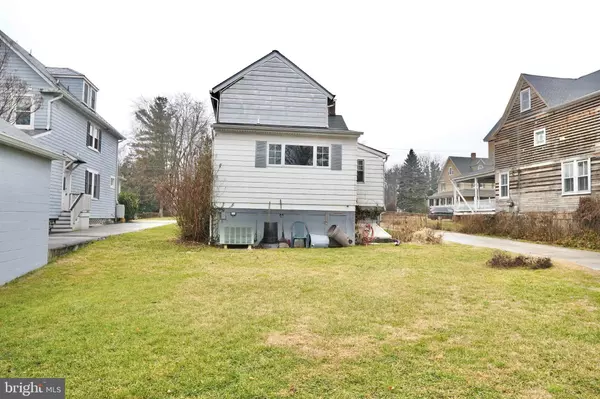 25 NEWBURG AVE, Catonsville, MD 21228