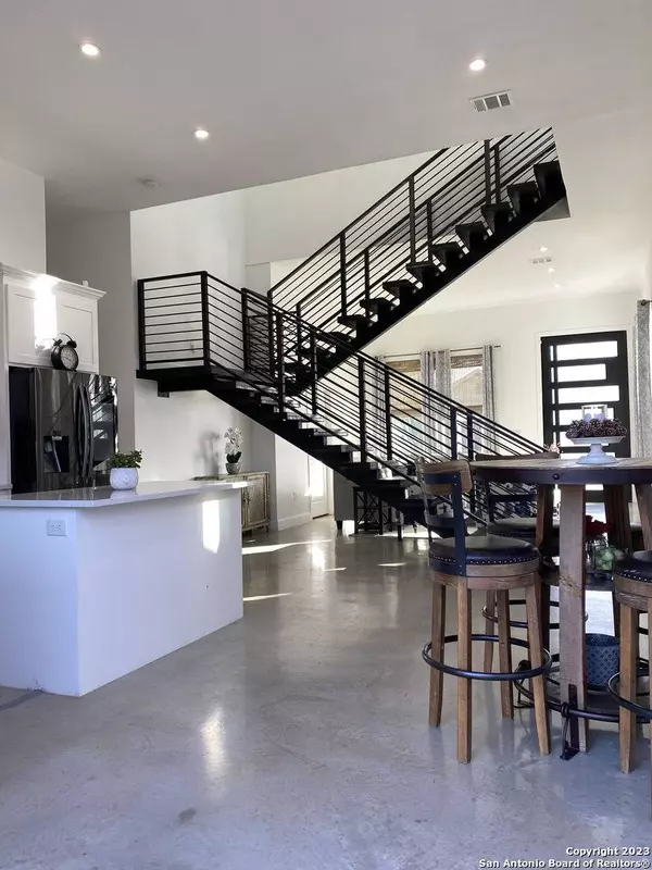 1223 HAYS ST, San Antonio, TX 78202-2016