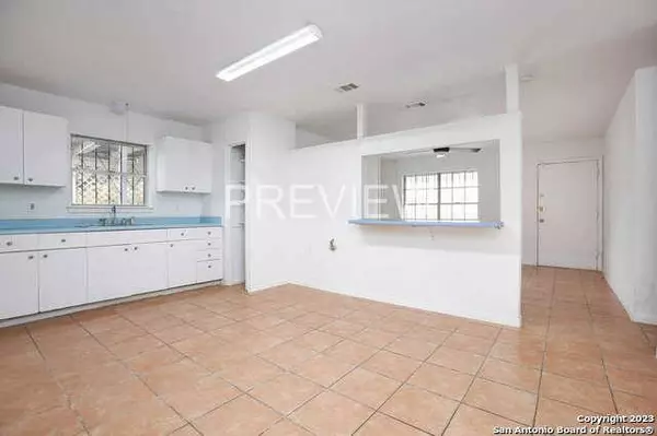 2814 Ferncircle Dr, San Antonio, TX 78224