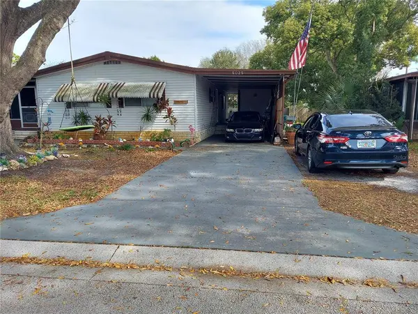 5025 76TH ST N, St Petersburg, FL 33709