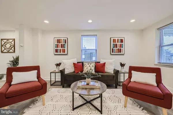 3200 WESTMONT AVE, Baltimore, MD 21216