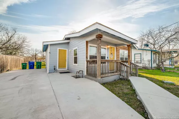 750 SW 34th St, San Antonio, TX 78237