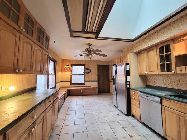 28584 N Monroe ST, Wauconda, IL 60084