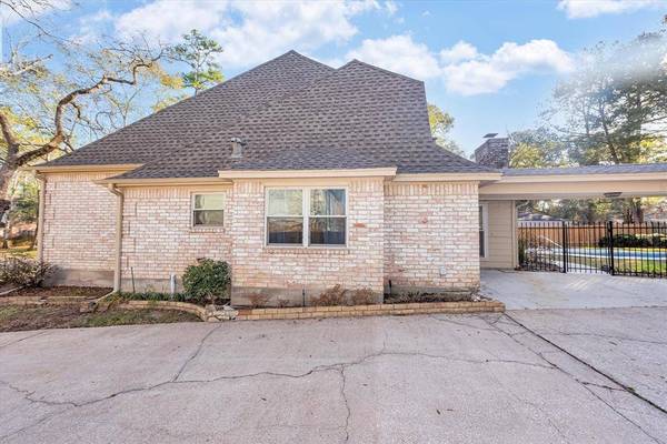 6403 Meadowtrace DR, Spring, TX 77389