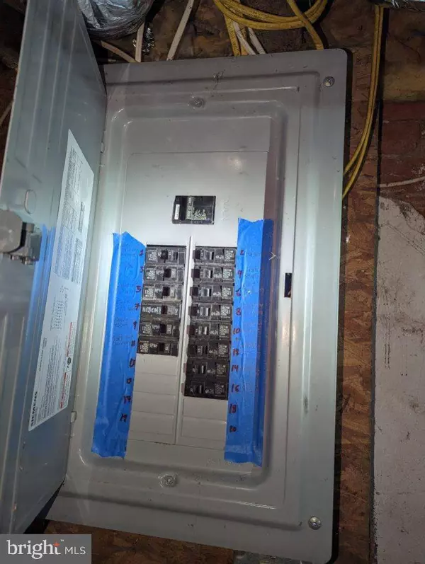 516 S 3RD ST, Camden, NJ 08103