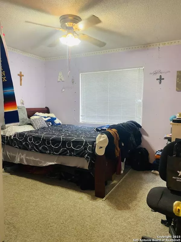 10003 NUGGET CRK, Converse, TX 78109-1641