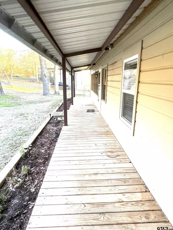 15843 CR 4260 D, Henderson, TX 75654