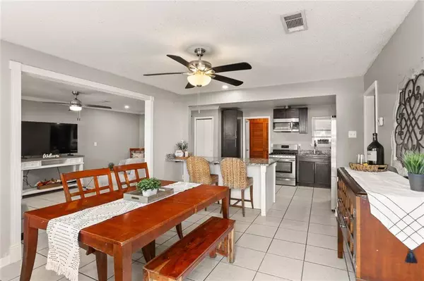 353 HELIS DR, Westwego, LA 70094