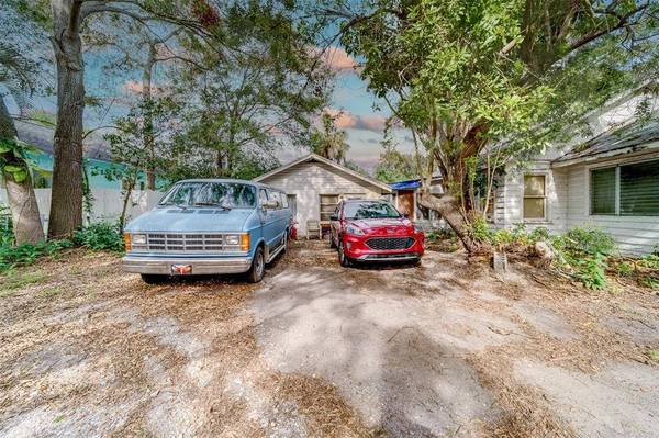 5113 30TH AVE S, Gulfport, FL 33707