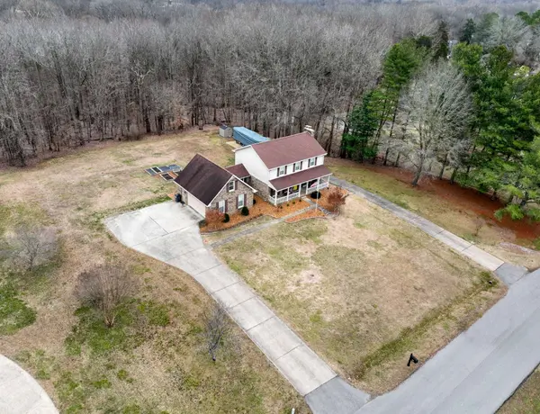 631 Cornwall Rd, Clarksville, TN 37043