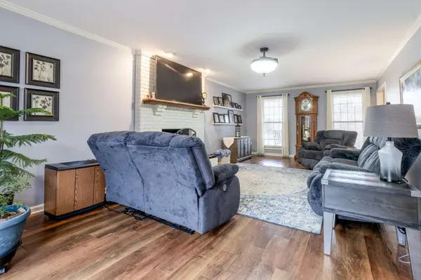 631 Cornwall Rd, Clarksville, TN 37043