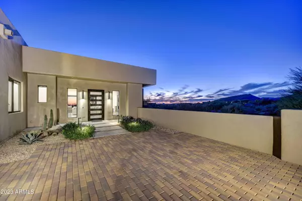 10389 E CELESTIAL Drive, Scottsdale, AZ 85262