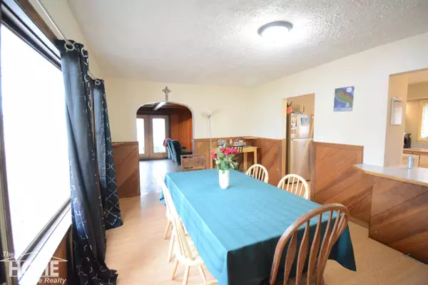 308 E Florence, Bancroft, MI 48414