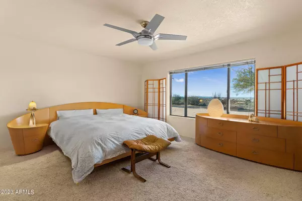 225 E VIA TORTUGA Drive, Wickenburg, AZ 85390